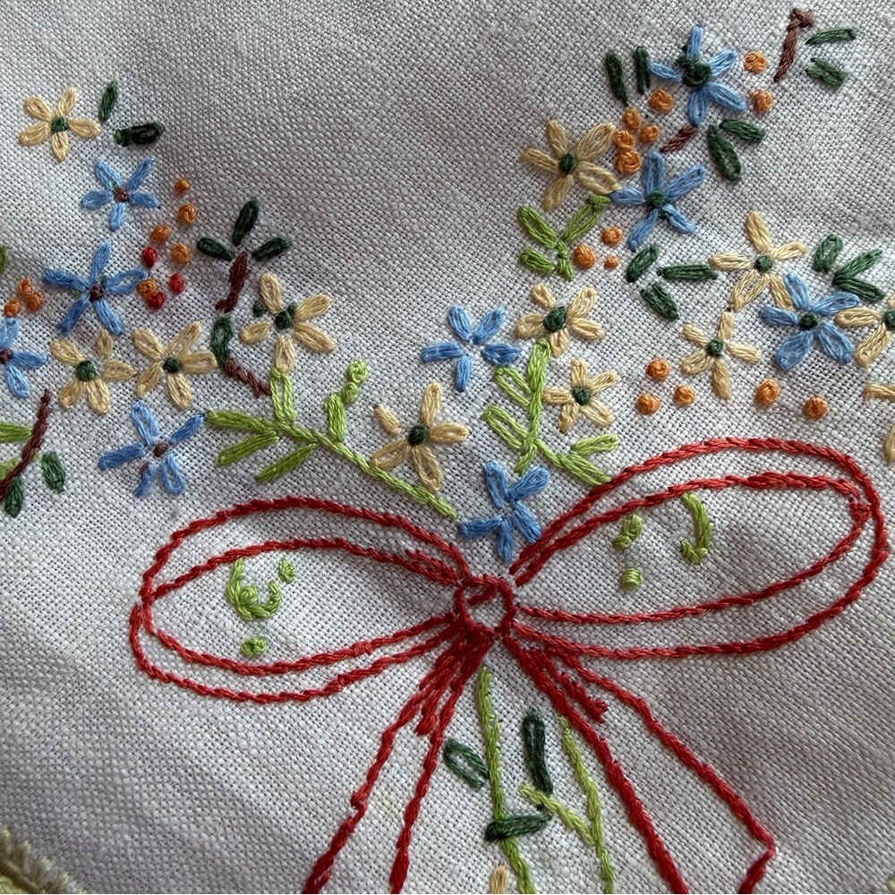 Vintage Linen Cocktail Napkins Set of 3 Embroidered 12x7 10.5x7.5